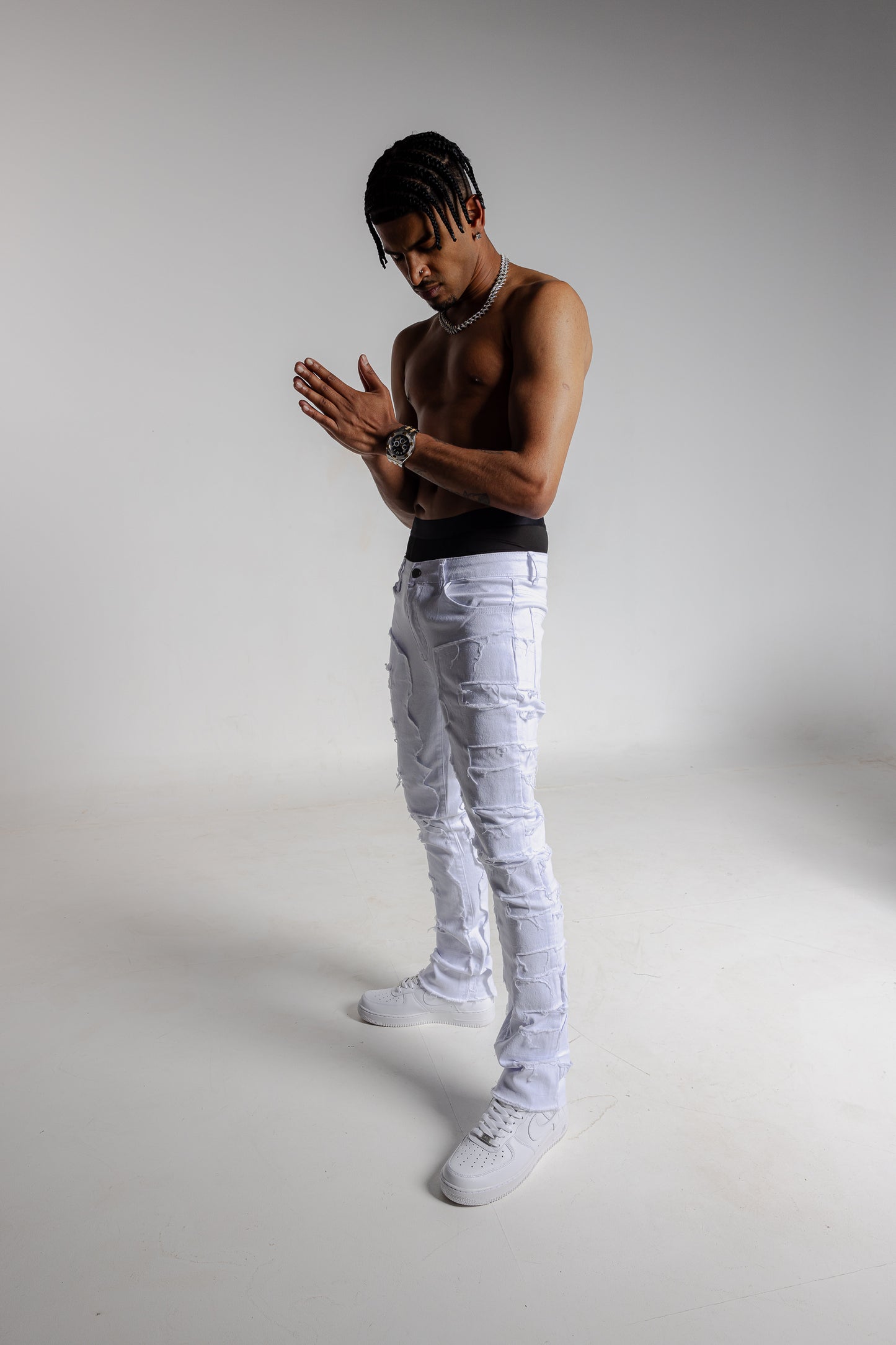 SYREX DISTRESSED JEANS