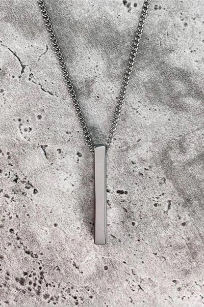 THE BAR NECKLACE
